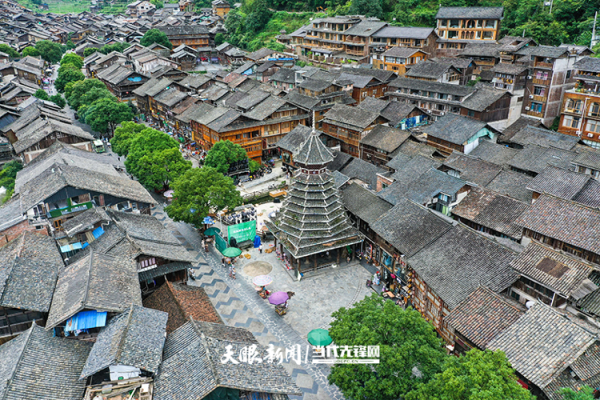 配资栈 村里喜事多，幸福的歌声响遍高原和大山